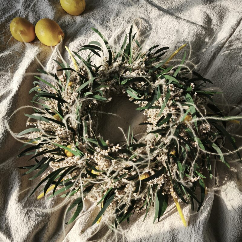 wianki naturalne dekoracje drzwi i wnętrza